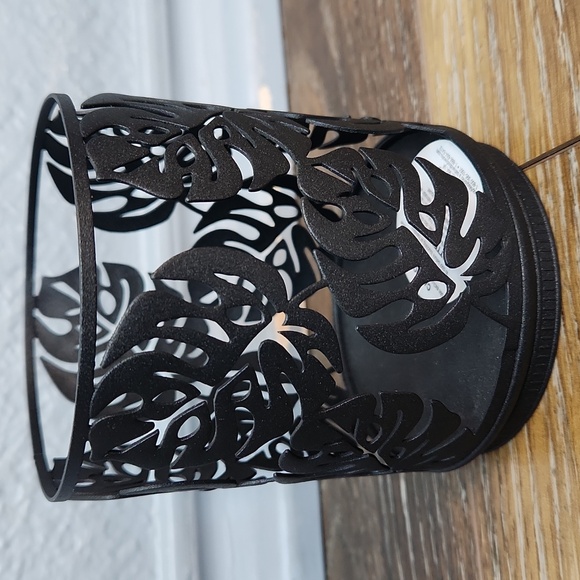 NWT Bath & Body Works Black Monstera Palm Leaf Candle Holder - Picture 9 of 9